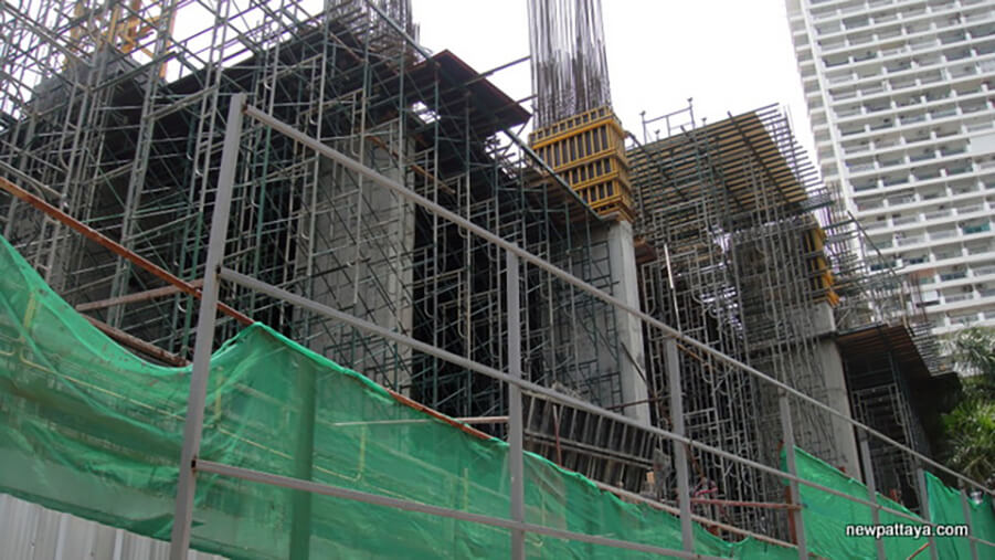 Wong Amat Tower Construction 01