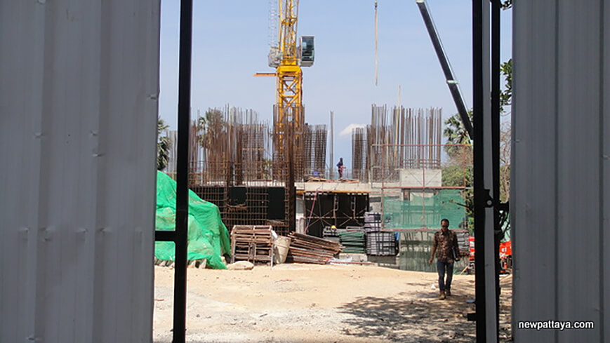 Wong Amat Tower Construction 02